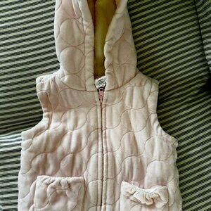 Girls’ size 2-3T Gymboree soft pink hooded sweater vest